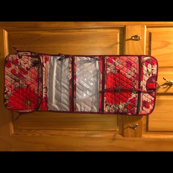 Vera Bradley Handbags - Vera Bradley travel cosmetic/toiletries bag